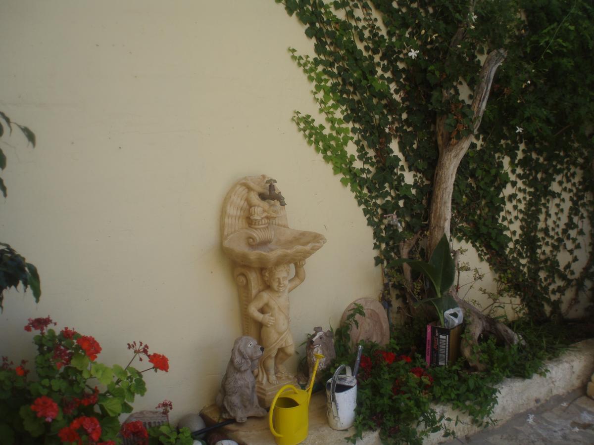 Ionion Star Hotel Tholon Dış mekan fotoğraf