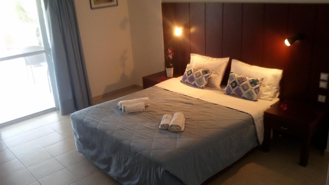 Ionion Star Hotel Tholon Dış mekan fotoğraf