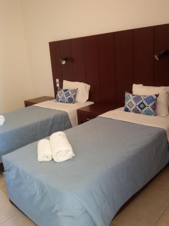 Ionion Star Hotel Tholon Dış mekan fotoğraf