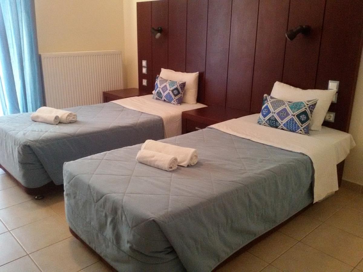 Ionion Star Hotel Tholon Dış mekan fotoğraf